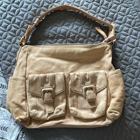 Kenneth Cole - Picture 1 of 5